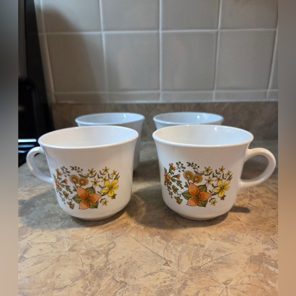 Vintage corelle Indian summer coffee cups